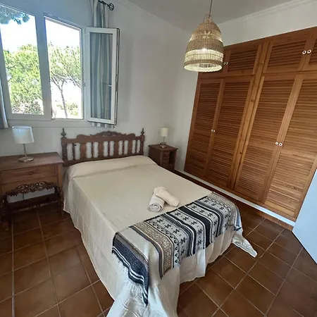 Con Vistas En Parcela Privada * Huelva